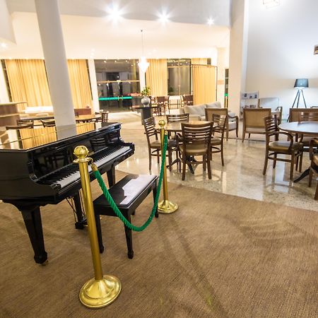 Hotel Golden Park All Inclusive Pocos De Caldas By Nacional Inn Екстер'єр фото The lounge at the airport