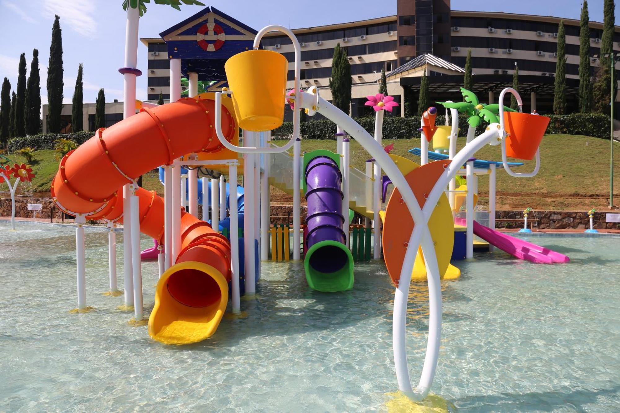 Hotel Golden Park All Inclusive Pocos De Caldas By Nacional Inn Екстер'єр фото A water playground at a hotel