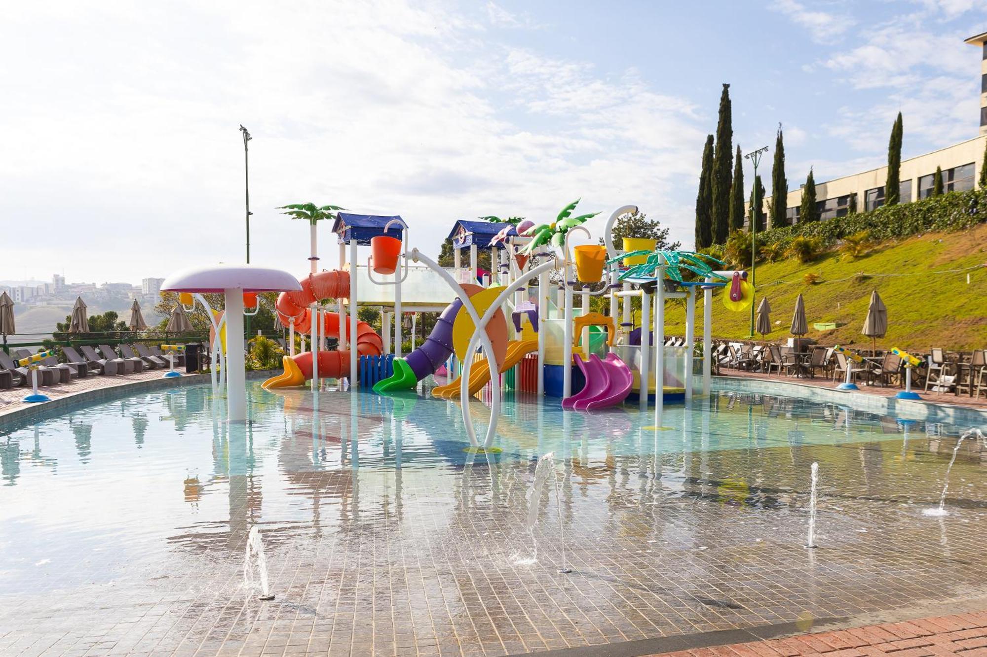 Hotel Golden Park All Inclusive Pocos De Caldas By Nacional Inn Екстер'єр фото Water park